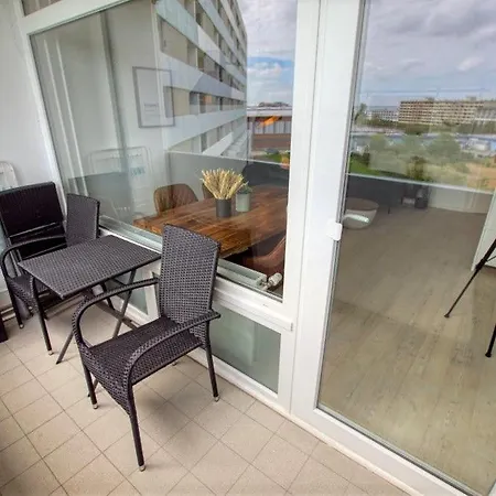 - Haus D, App 0d0502 *